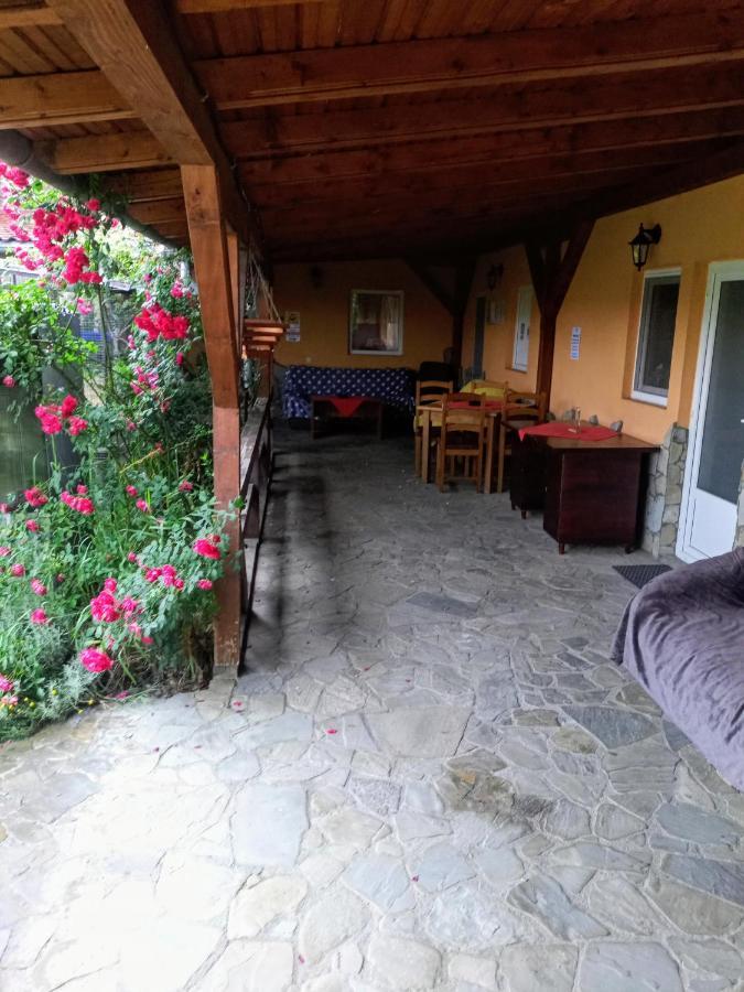 Natural Balkanic Selfcheckin Self-Catering Targoviste Exterior foto